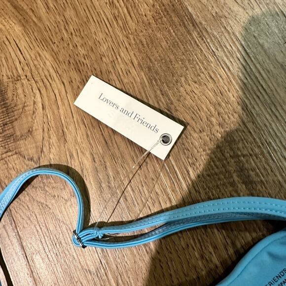 NWT Lovers + Friends blue bikini top size medium - Picture 5 of 6